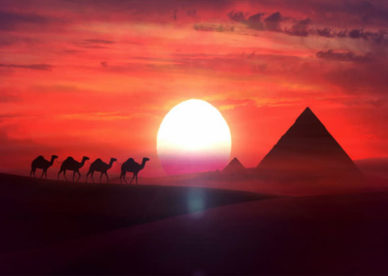 بالصور معالم اهرام مصر مع غروب الشمس -عالم الصور